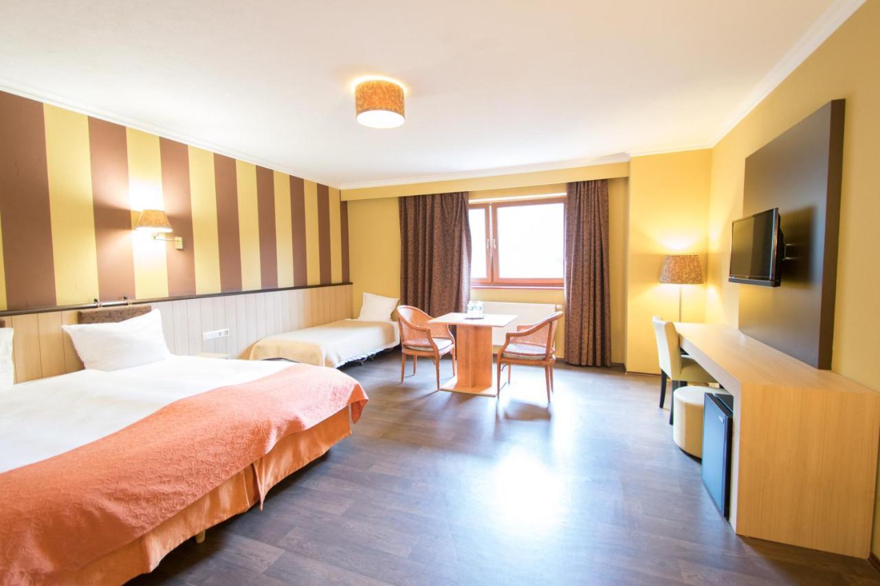 Hotel Aux Tanneries De Wiltz Exteriér fotografie